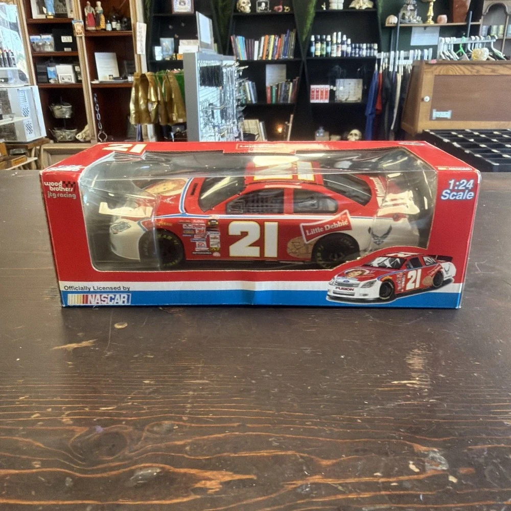 Ken Schrader #21 Little Debbie Wood Brothers JTG Racing Nascar 1:24 Scale